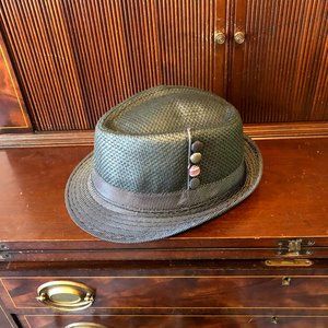 Scala Pronto Black with color button embellishment